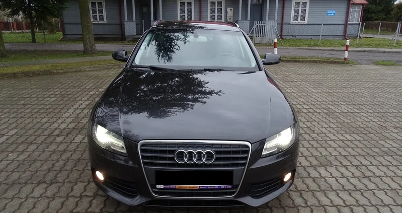 Audi A4 cena 38900 przebieg: 267000, rok produkcji 2011 z Wyszogród małe 326